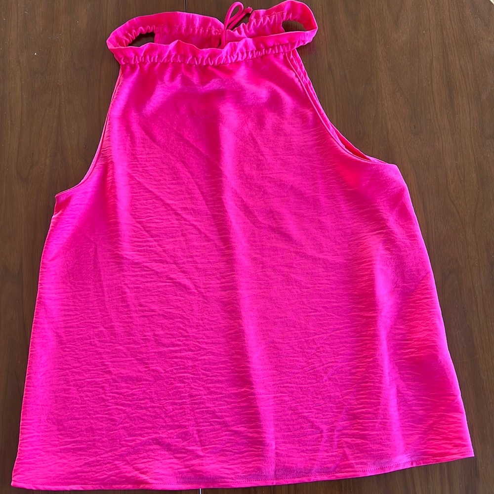Hot pink top!